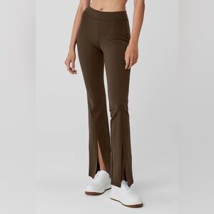 ALO SLIT FLARE PANT